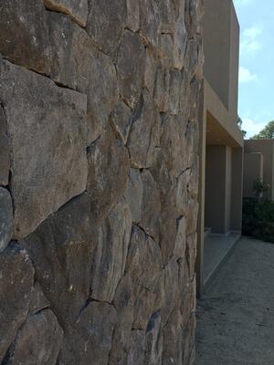 Field Stone Nº 136
