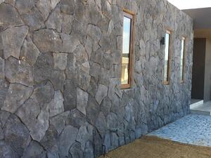Field Stone Nº 153