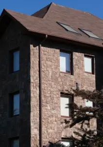 Cobble Stone Cuero